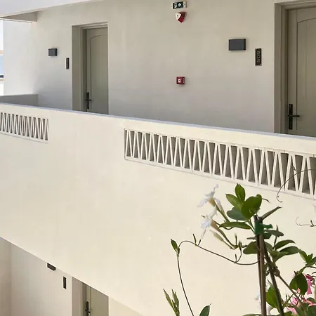 Aeolia Seaside Hotel