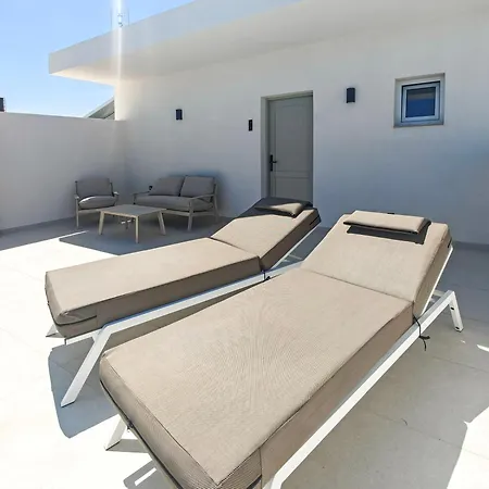 Aeolia Seaside Hotel